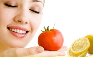 Face-Pack of Tomato Yogurt-And-Lemon-Juice removes dark circles